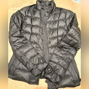 Burberry light coat. Black. Small.